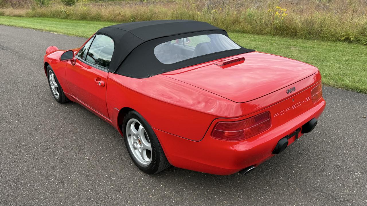 Porsche 968 2dr Cabriolet 6-Spd 1992