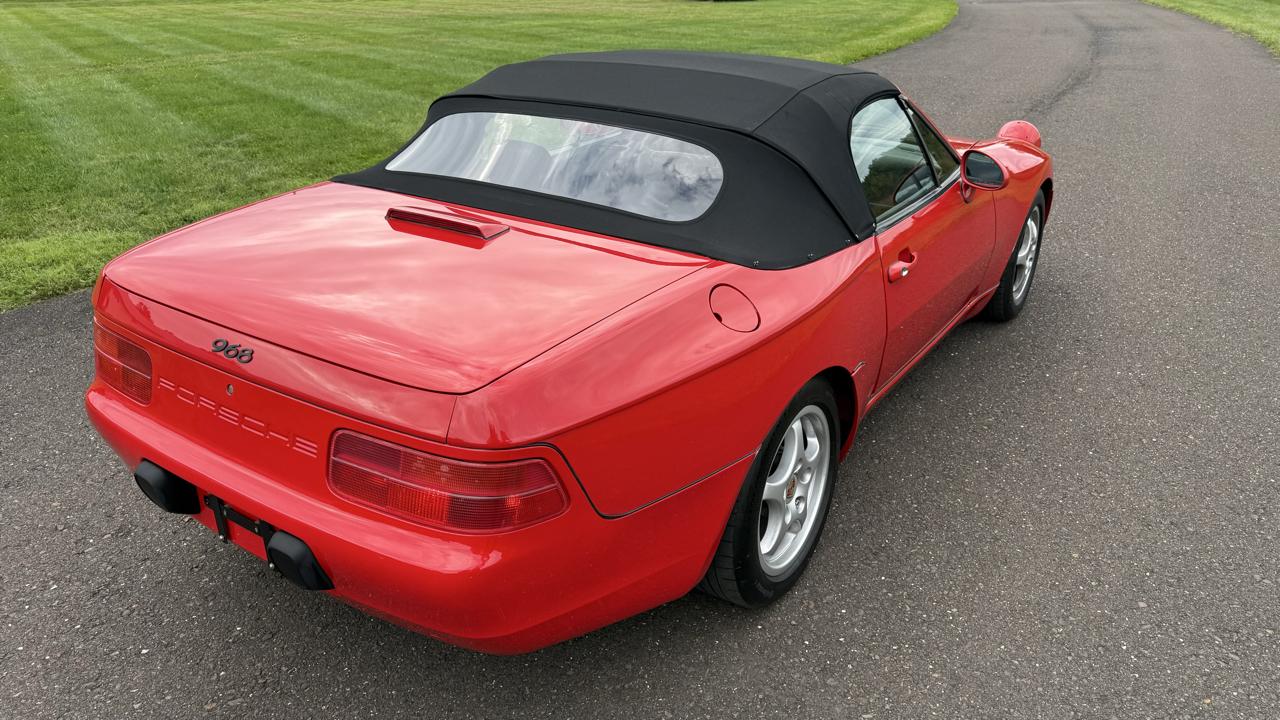 Porsche 968 2dr Cabriolet 6-Spd 1992