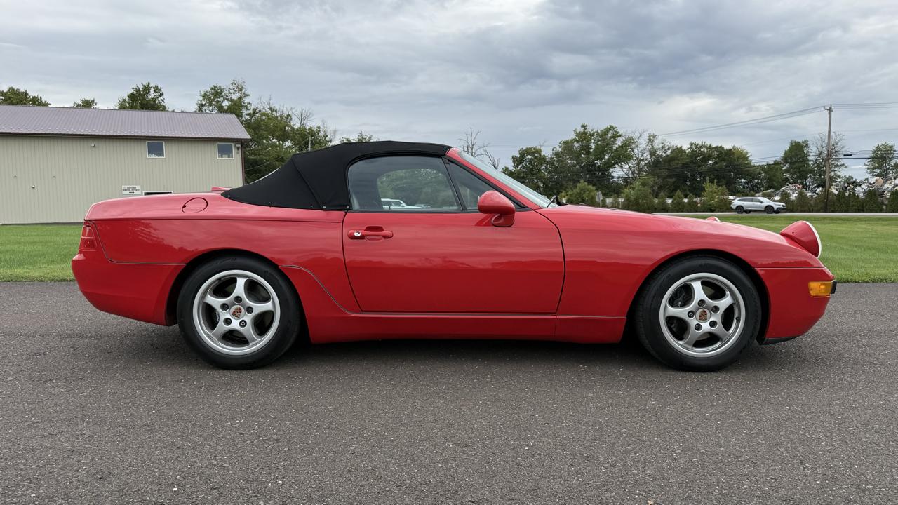 Porsche 968 2dr Cabriolet 6-Spd 1992