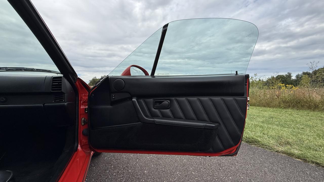 Porsche 968 2dr Cabriolet 6-Spd 1992
