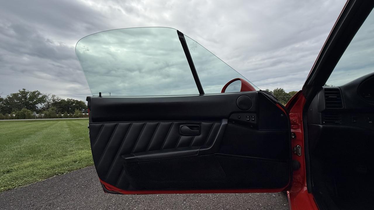 Porsche 968 2dr Cabriolet 6-Spd 1992