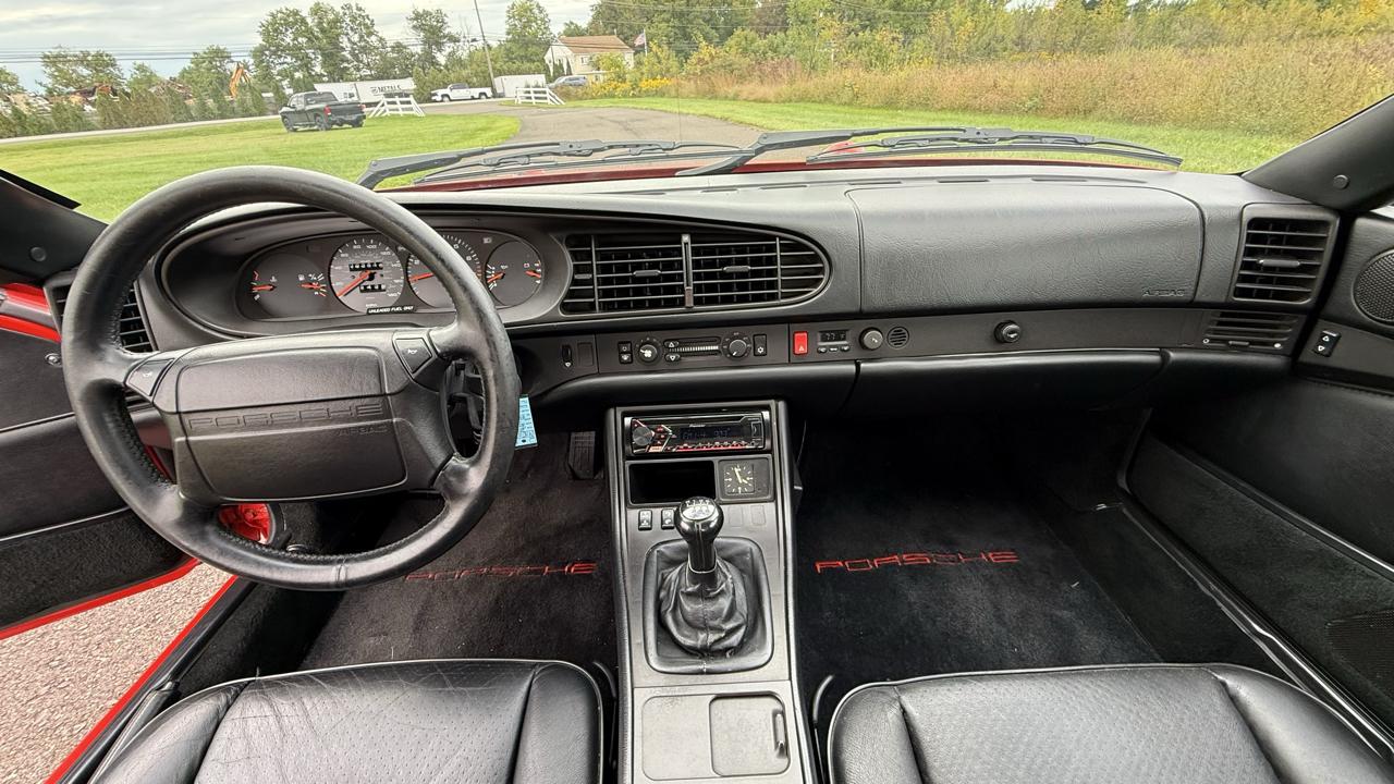 Porsche 968 2dr Cabriolet 6-Spd 1992