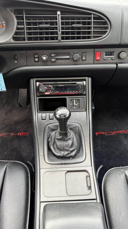 Porsche 968 2dr Cabriolet 6-Spd 1992
