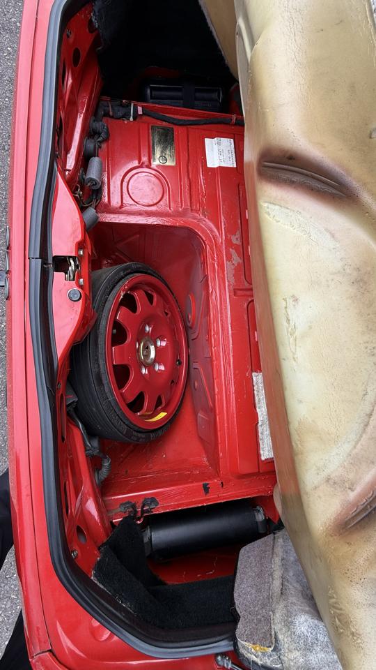 Porsche 968 2dr Cabriolet 6-Spd 1992