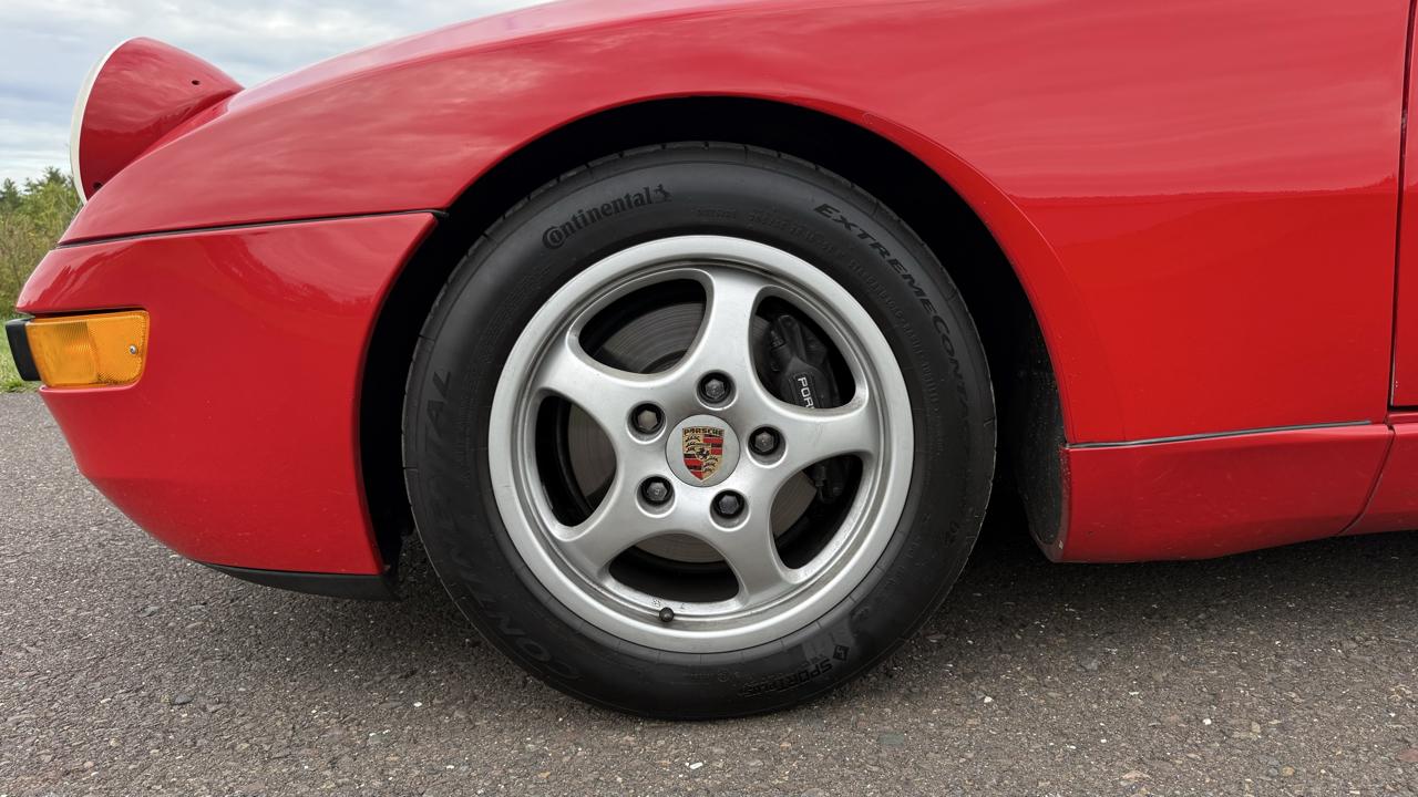 Porsche 968 2dr Cabriolet 6-Spd 1992