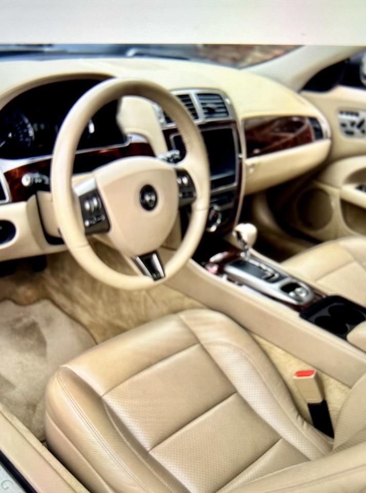 Jaguar XKR  2007