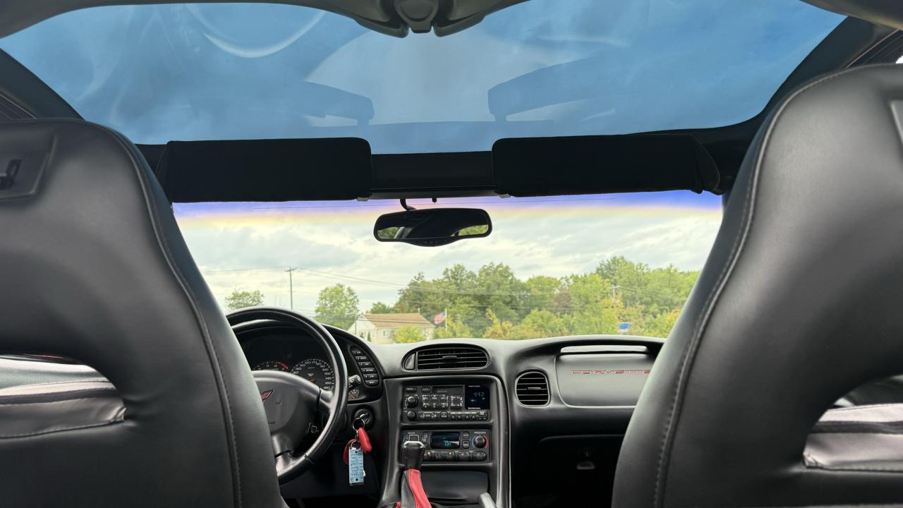Chevrolet Corvette 2dr Cpe 2002