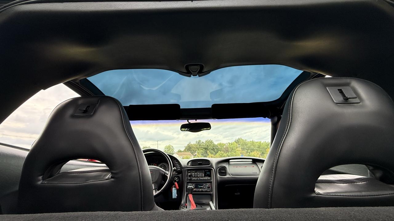 Chevrolet Corvette 2dr Cpe 2002