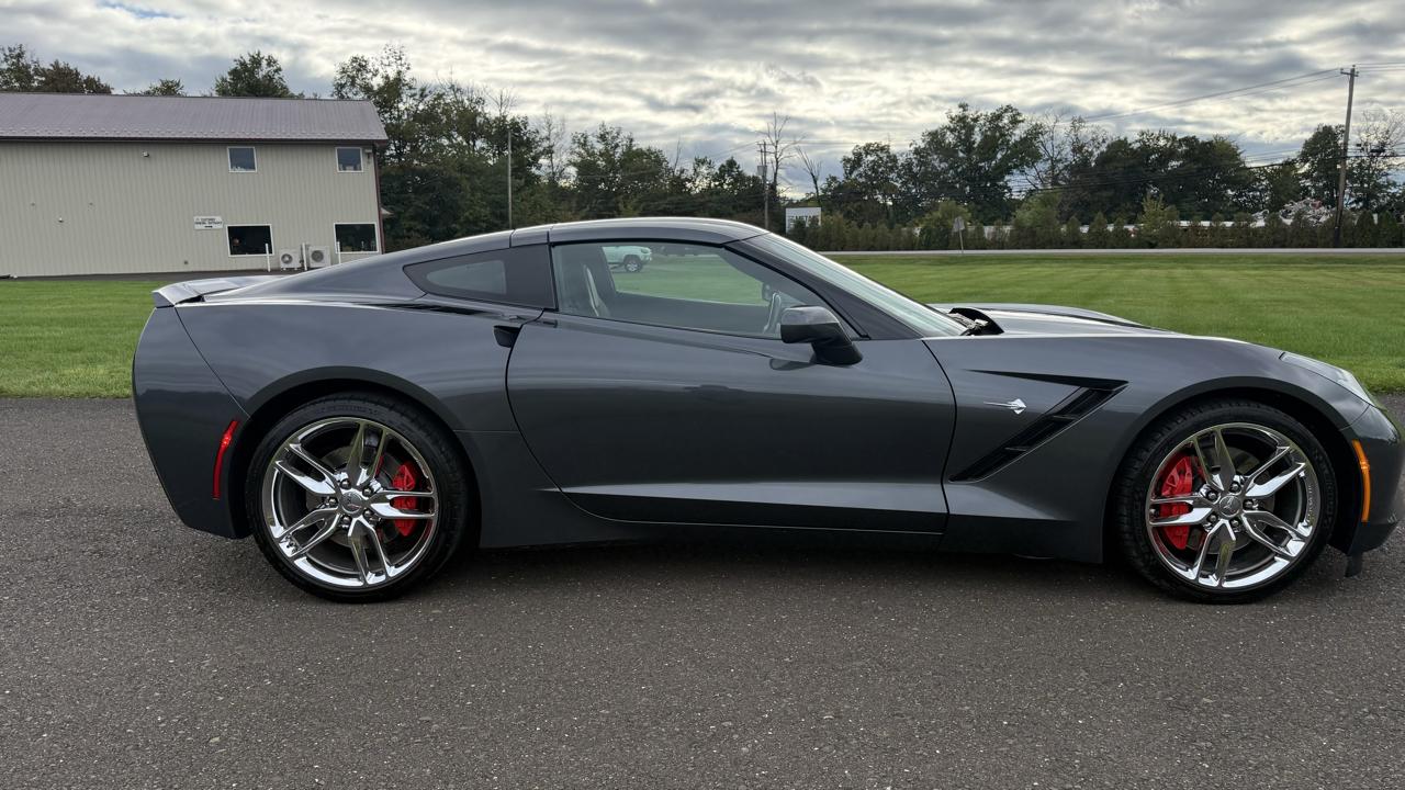 Chevrolet Corvette Stingray 2dr Z51 Cpe w/2LT 2014