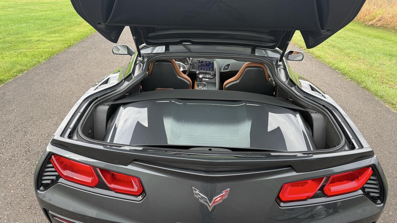Chevrolet Corvette Stingray 2dr Z51 Cpe w/2LT 2014