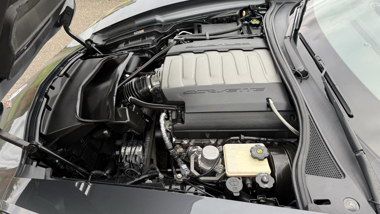Chevrolet Corvette Stingray 2dr Z51 Cpe w/2LT 2014