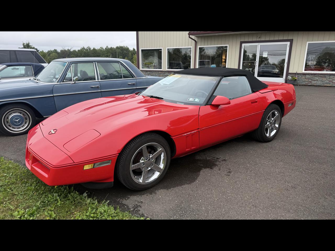 1987 Chevrolet Corvette 2dr Convertible