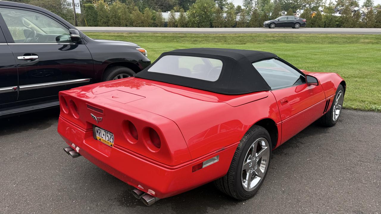 Chevrolet Corvette 2dr Convertible 1987