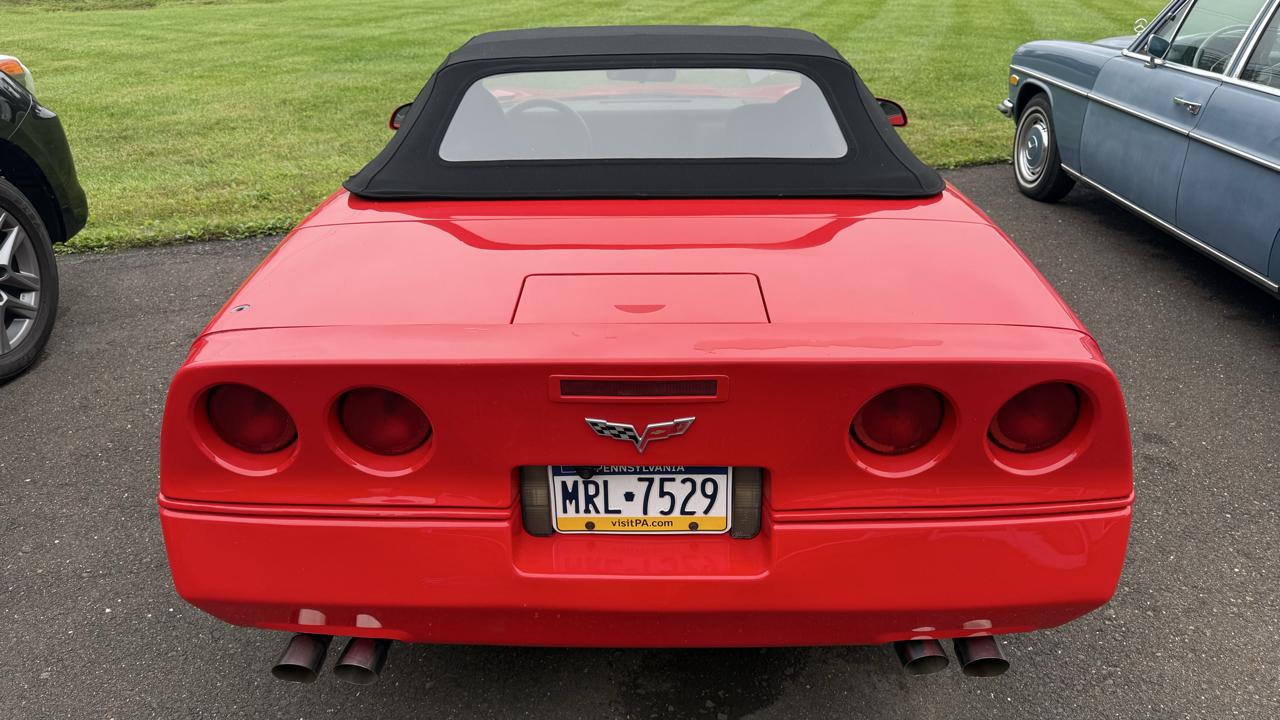 Chevrolet Corvette 2dr Convertible 1987
