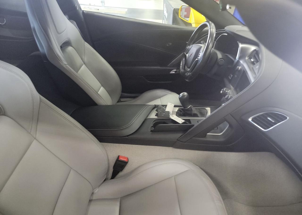 Chevrolet Corvette 2dr Stingray Cpe w/1LT 2016