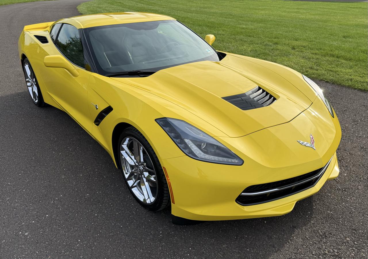 Chevrolet Corvette 2dr Stingray Cpe w/1LT 2016