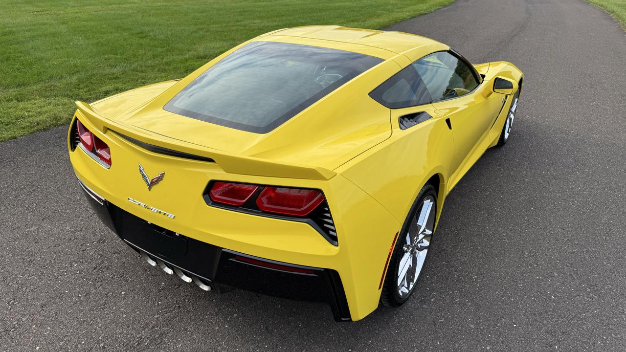 Chevrolet Corvette 2dr Stingray Cpe w/1LT 2016