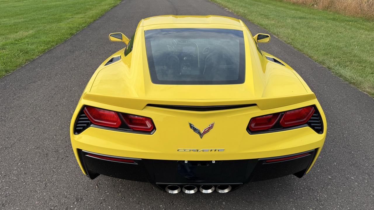 Chevrolet Corvette 2dr Stingray Cpe w/1LT 2016