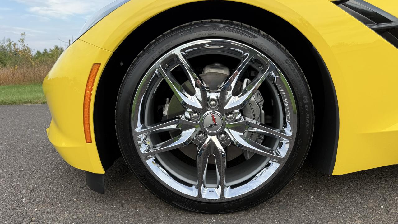 Chevrolet Corvette 2dr Stingray Cpe w/1LT 2016