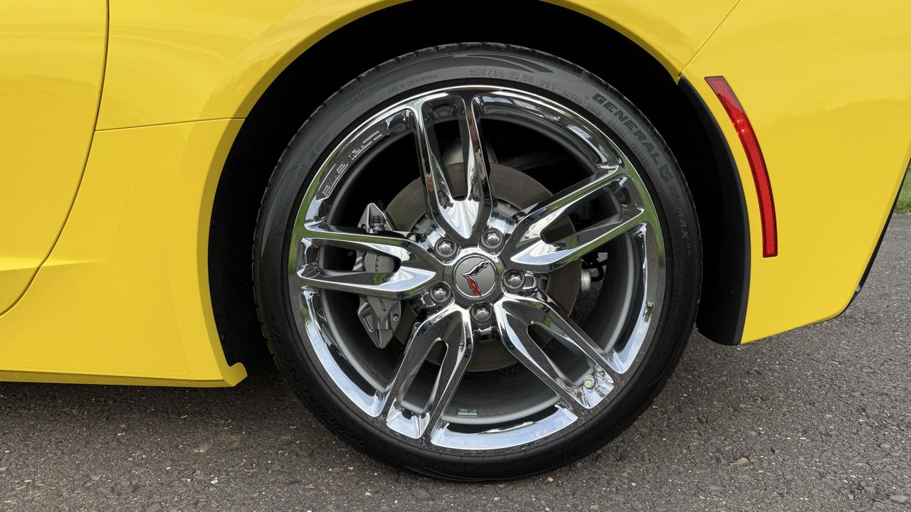 Chevrolet Corvette 2dr Stingray Cpe w/1LT 2016