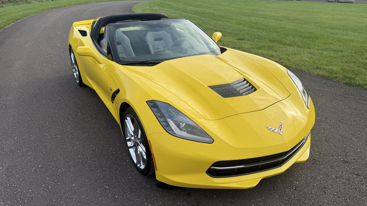 Chevrolet Corvette 2dr Stingray Cpe w/1LT 2016