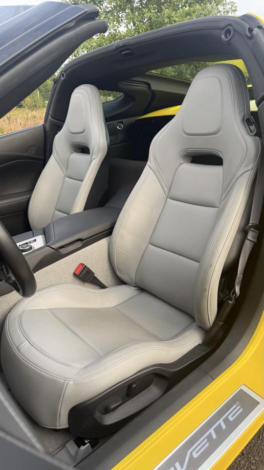 Chevrolet Corvette 2dr Stingray Cpe w/1LT 2016