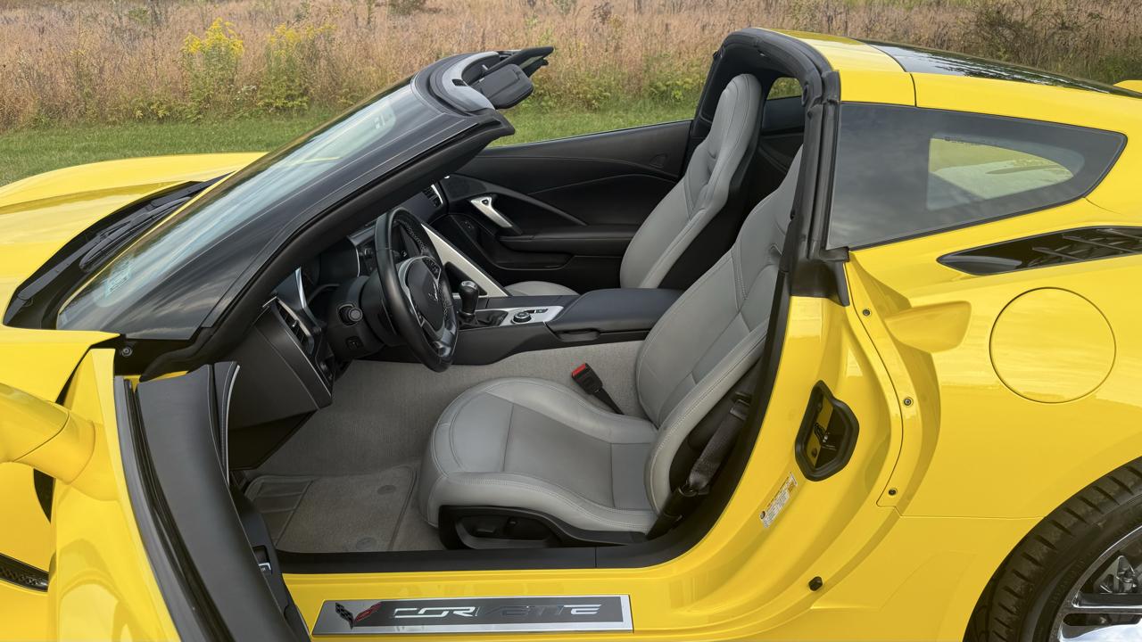 Chevrolet Corvette 2dr Stingray Cpe w/1LT 2016