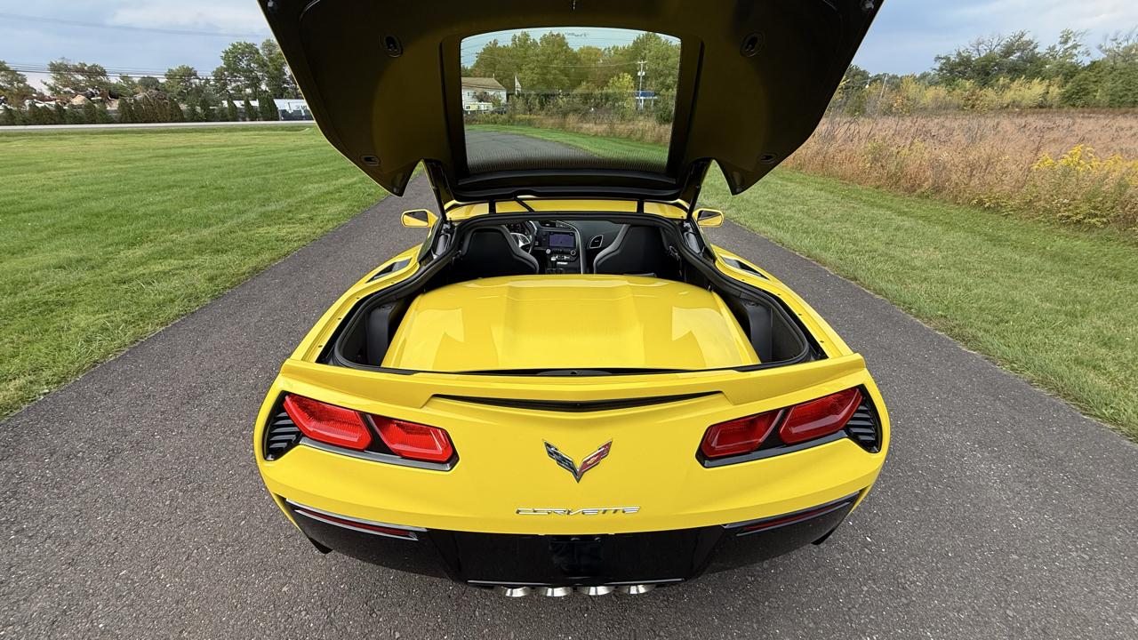 Chevrolet Corvette 2dr Stingray Cpe w/1LT 2016