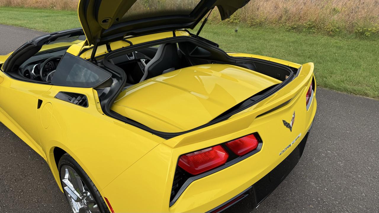 Chevrolet Corvette 2dr Stingray Cpe w/1LT 2016