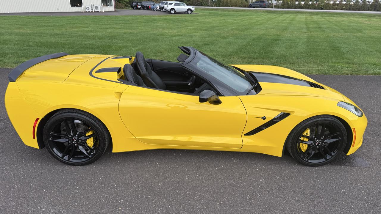 Chevrolet Corvette 2dr Stingray Z51 Conv w/2LT 2015