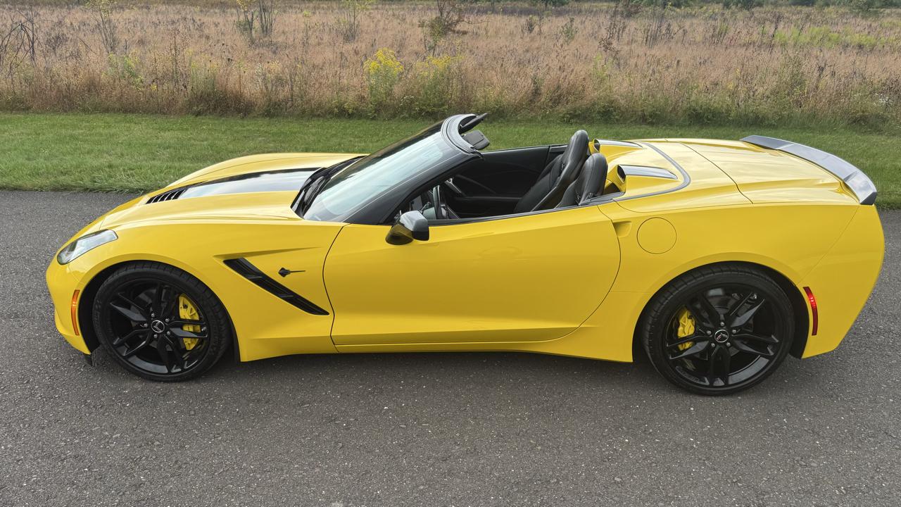 Chevrolet Corvette 2dr Stingray Z51 Conv w/2LT 2015
