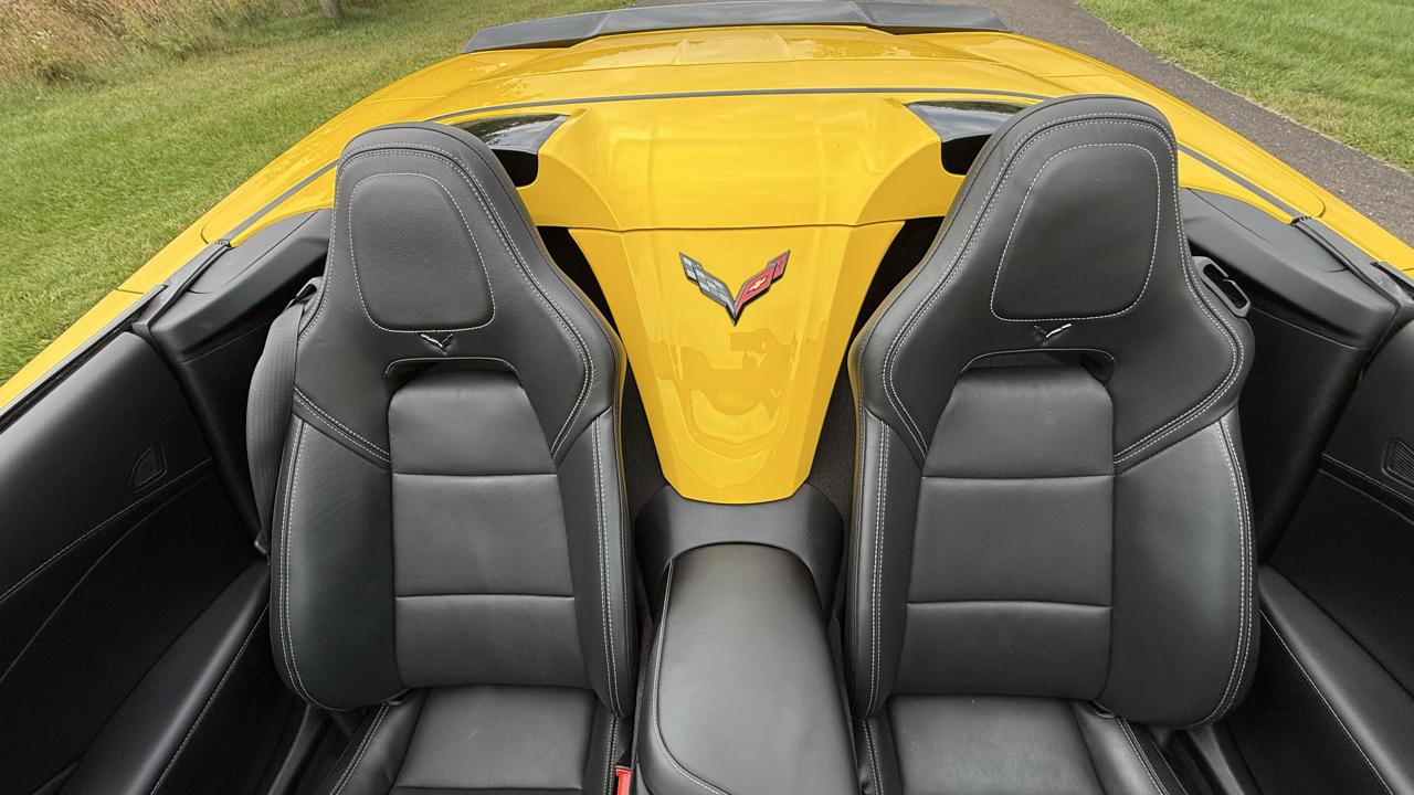 Chevrolet Corvette 2dr Stingray Z51 Conv w/2LT 2015