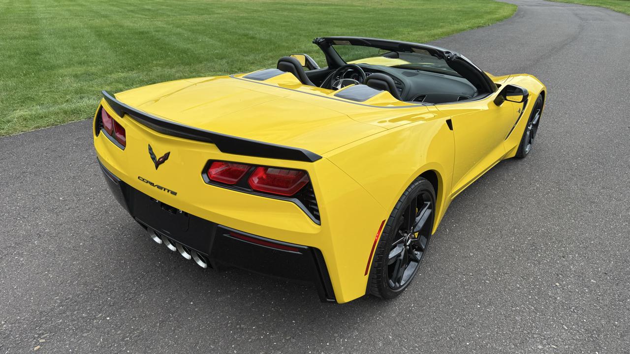 Chevrolet Corvette 2dr Stingray Z51 Conv w/2LT 2015