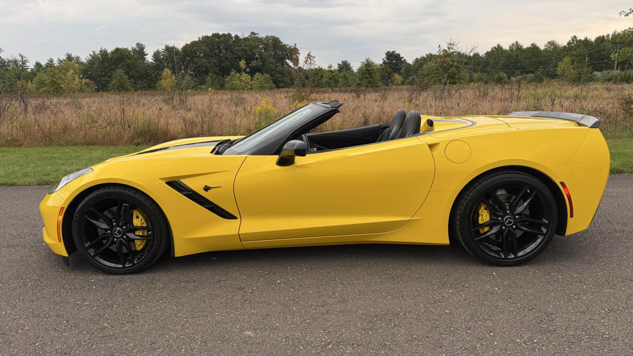 Chevrolet Corvette 2dr Stingray Z51 Conv w/2LT 2015