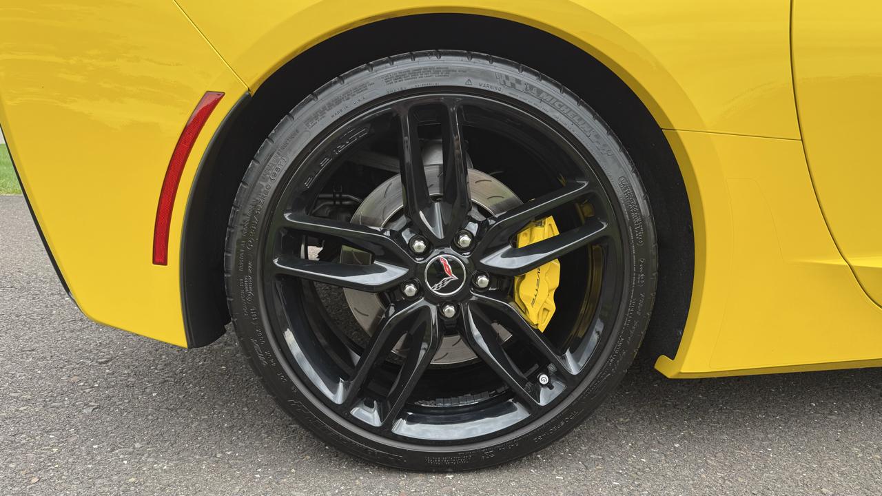 Chevrolet Corvette 2dr Stingray Z51 Conv w/2LT 2015
