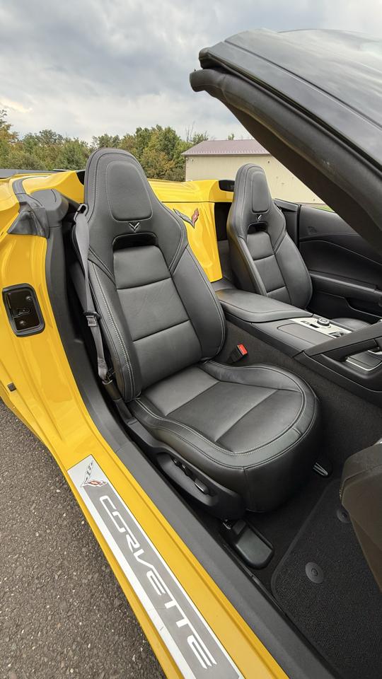 Chevrolet Corvette 2dr Stingray Z51 Conv w/2LT 2015