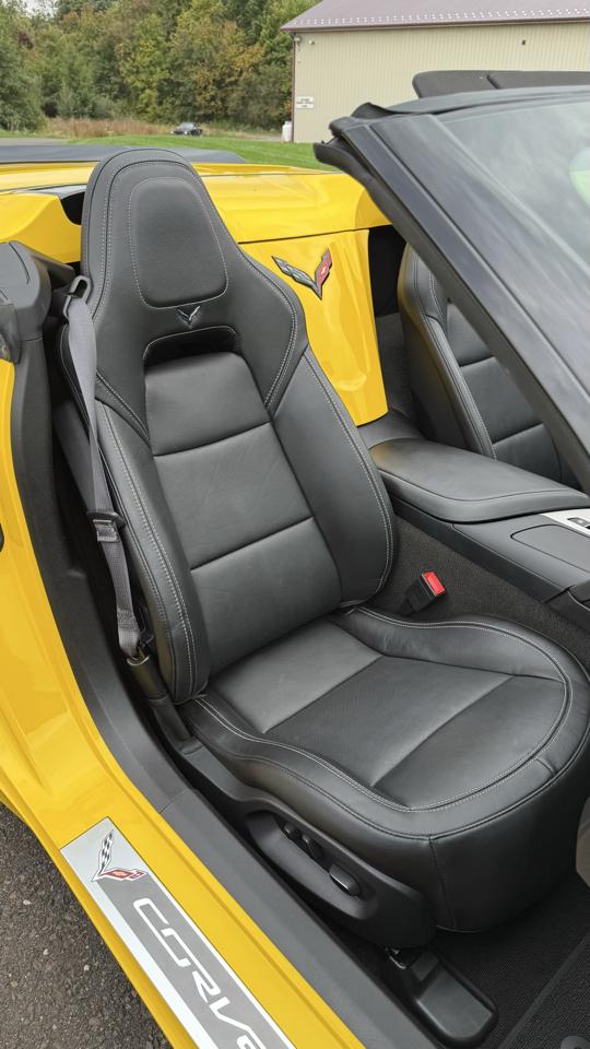 Chevrolet Corvette 2dr Stingray Z51 Conv w/2LT 2015