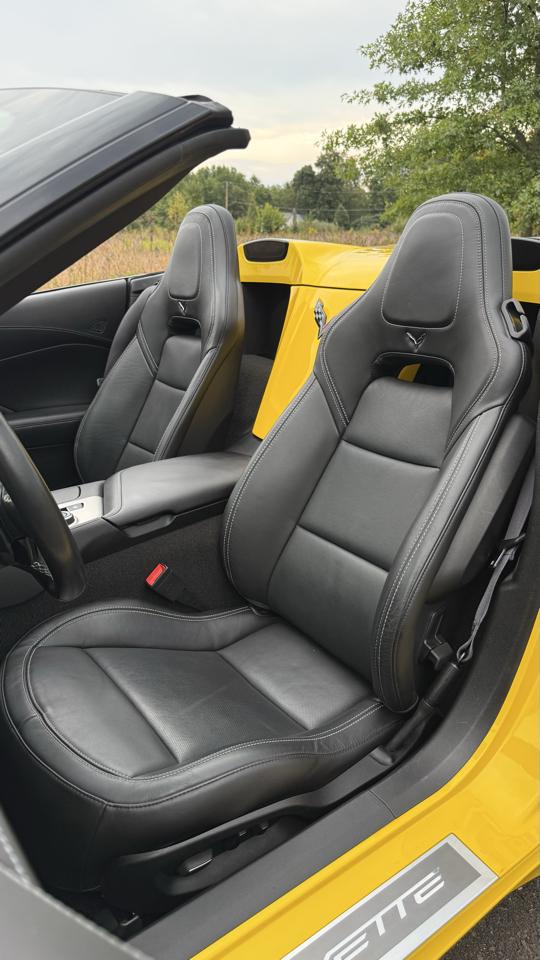 Chevrolet Corvette 2dr Stingray Z51 Conv w/2LT 2015