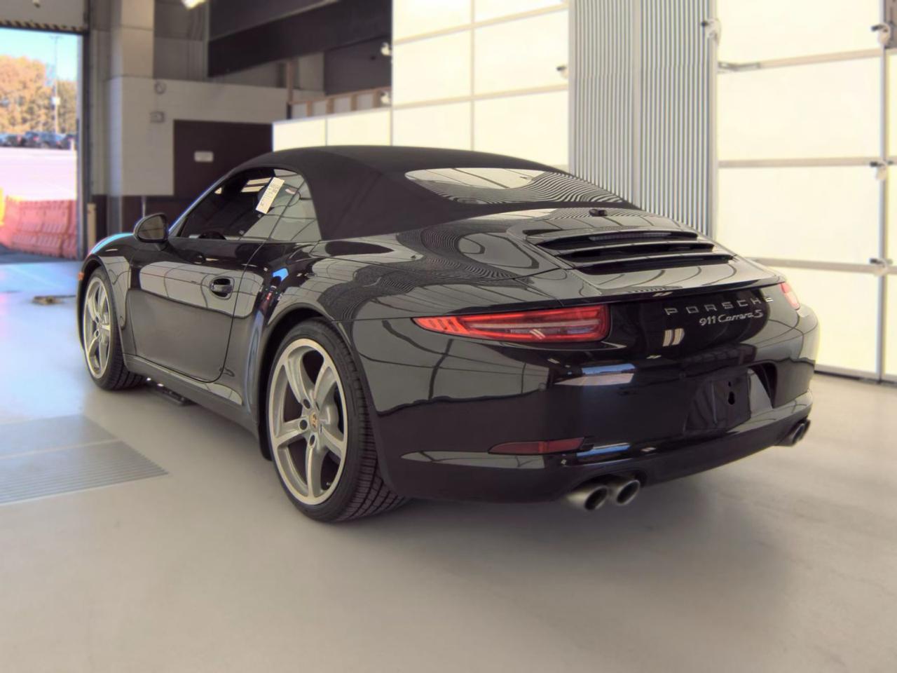 Porsche 911 2dr Cabriolet Carrera S 2013