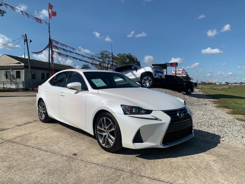 Lexus IS 300 RWD 2020