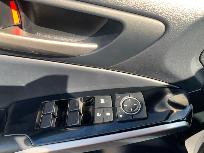 Lexus IS 300 RWD 2020