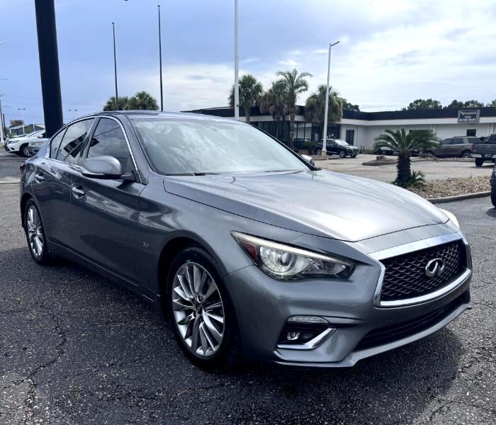 2018 Infiniti Q50 3.0t Sport photo 2