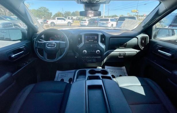 GMC Sierra 1500 Pro Crew Cab Short Box 4WD 2023 GMC Sierra 1500 Pro Crew Cab Short Box 4WD 2023