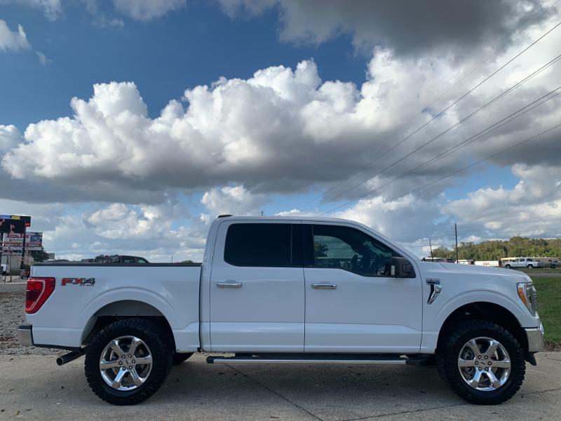 Ford F-150 XLT SuperCrew 4WD 2023