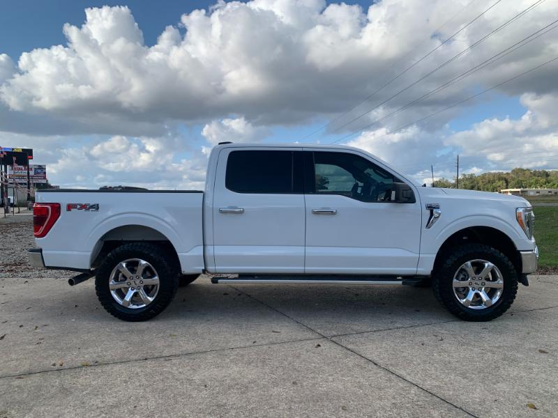 Ford F-150 XLT SuperCrew 4WD 2023