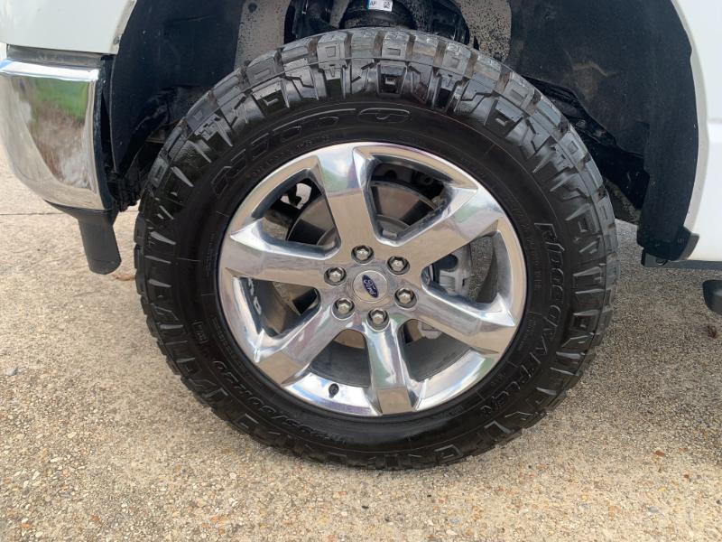 Ford F-150 XLT SuperCrew 4WD 2023