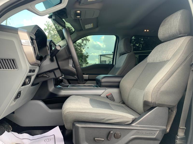 Ford F-150 XLT SuperCrew 4WD 2023