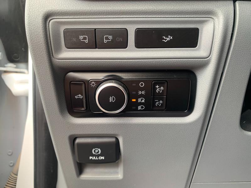 Ford F-150 XLT SuperCrew 4WD 2023