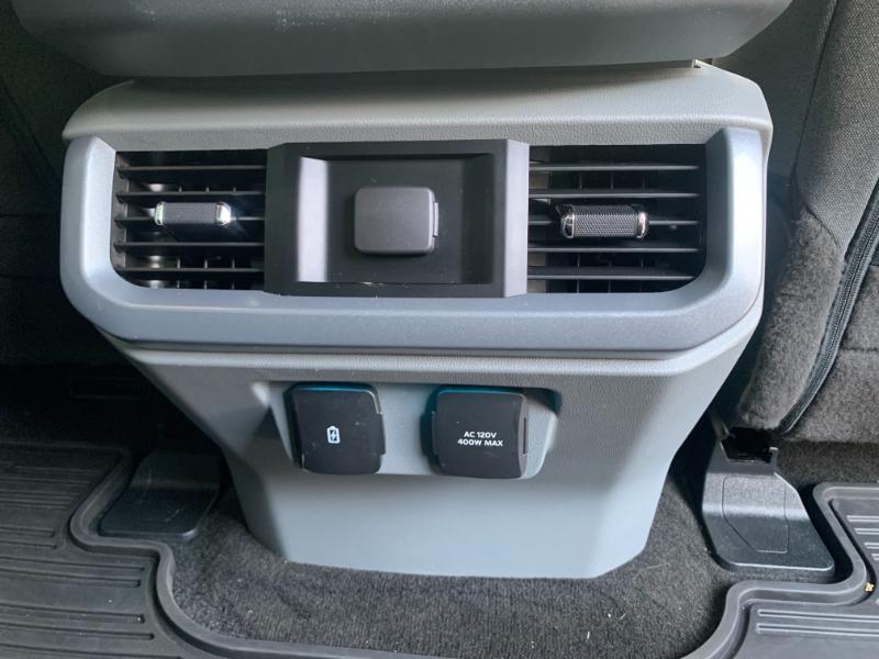 Ford F-150 XLT SuperCrew 4WD 2023