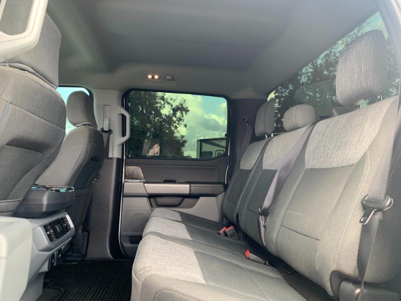 Ford F-150 XLT SuperCrew 4WD 2023